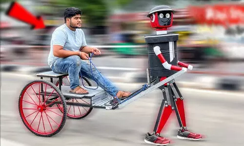 Surat students, develop robot,