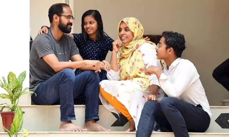 ‘അവർ രാജ്യം ഭരിക്കുമ്പോൾ തീവ്രവാദിയാകുന്നത് അഭിമാനമാണ്’ ‘അവർ രാജ്യം ഭരിക്കുമ്പോൾ തീവ്രവാദിയാകുന്നത് അഭിമാനമാണ്’