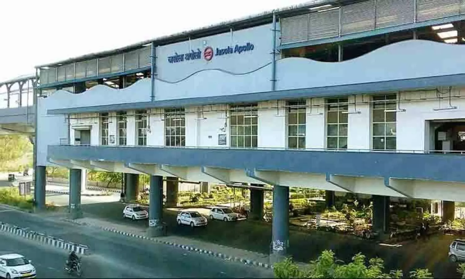 26 year old delhi man arrested for sexually harassing woman in metro lift