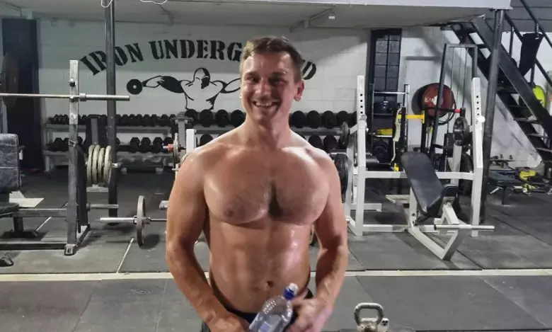 മണിക്കൂറിൽ 3,206 പുഷപ്സ്... ഗിന്നസ് റെക്കോഡ്സിലേറെ 33 കാരൻ കുറിച്ചത് അത്യപൂർവ റെക്കോഡ്