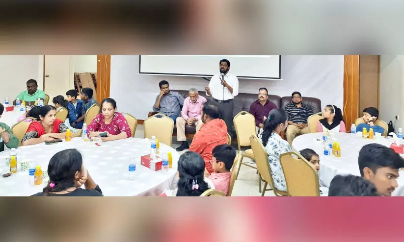 ഫ്ര​ൻ​ഡ്സ് സോ​ഷ്യ​ൽ അ​സോ​സി​യേ​ഷ​ൻ ഇഫ്താർ സംഗമം