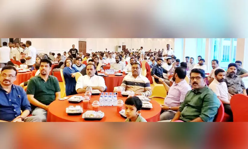 ഐ.​ഒ.​സി സ​ലാ​ല​യി​ൽ ഇ​ഫ്താ​ർ സം​ഘ​ടി​പ്പി​ച്ചു