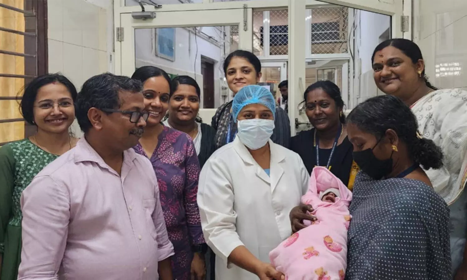 അമ്മയുപേക്ഷിച്ചാലും സര്‍ക്കാര്‍ തണലൊരുക്കുമെന്ന് വീണ ജോർജ്