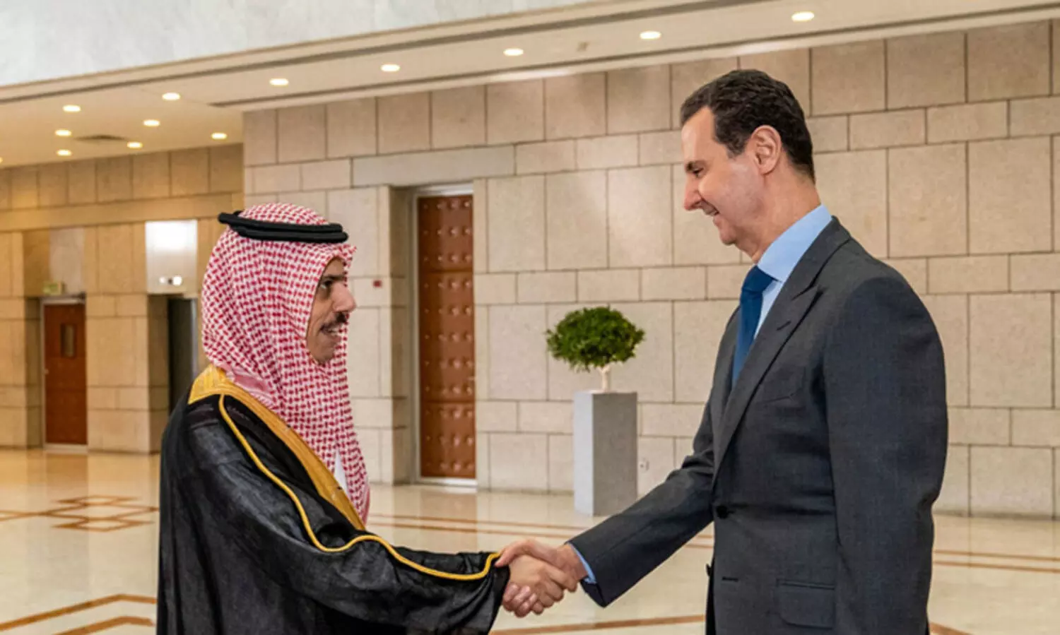സൗദി വിദേശകാര്യ മന്ത്രിയും സിറിയൻ പ്രസിഡന്റും കൂടിക്കാഴ്ച നടത്തി
