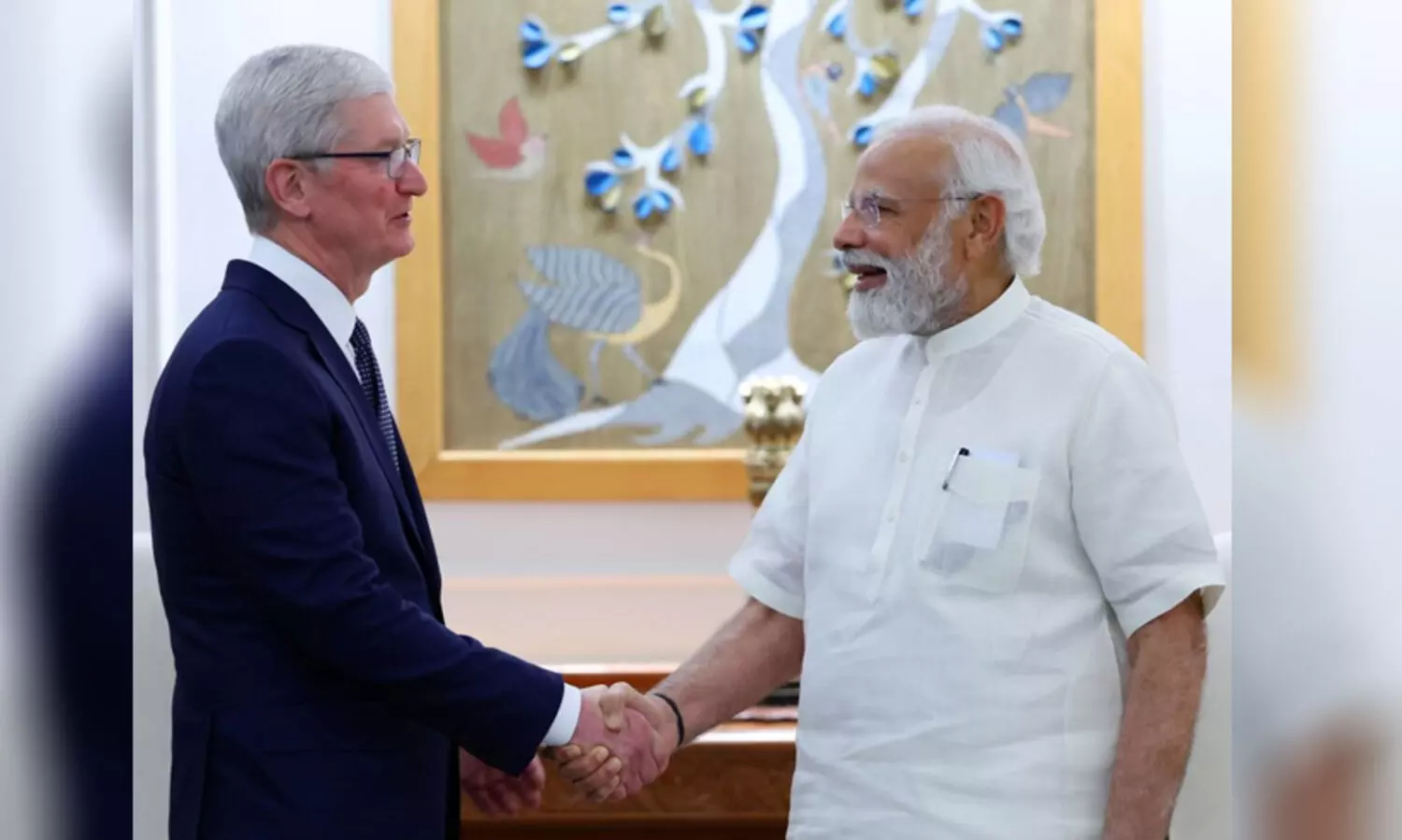 രാജ്യത്തുടനീളം നിക്ഷേപം നടത്താൻ പ്രതിജ്ഞാബദ്ധമാണ്; മോദിയെ കണ്ട് ആപ്പിൾ സി.ഇ.ഒ ടിം കുക്ക്