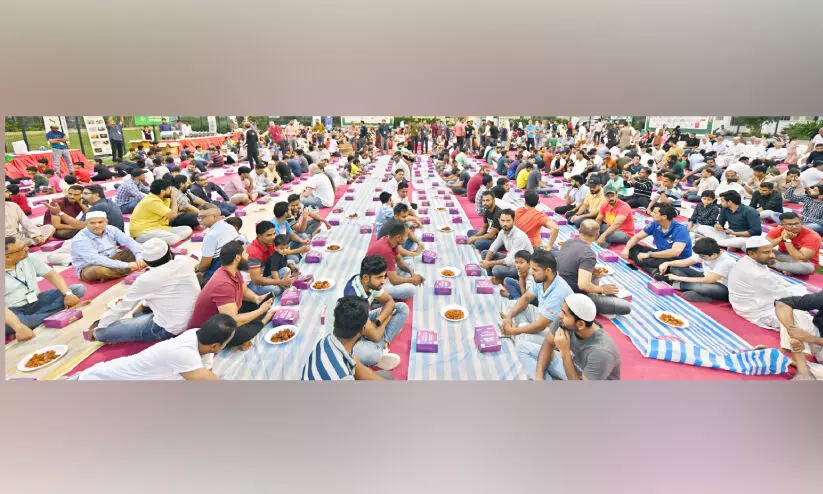 അൽ ഹെയിൽ ഗ്രീൻസ് കമ്യൂനിറ്റി ഇഫ്താർ സംഗമം അൽ ഹെയിൽ ഗ്രീൻസ് കമ്യൂനിറ്റി ഇഫ്താർ സംഗമം