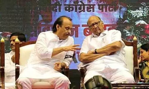 ആർക്കും പിടികിട്ടാത്ത പവാർ പൊളിറ്റിക്സ് ആർക്കും പിടികിട്ടാത്ത പവാർ പൊളിറ്റിക്സ്