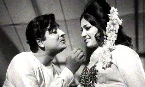 അ​​ർ​​ജു​​ന​​നാ​​യ് ഞാ​​ൻ, അ​​വ​​ൾ ഉ​​ത്ത​​ര​​യാ​​യി -എ​​ന്തു​​കൊ​​ണ്ട്?