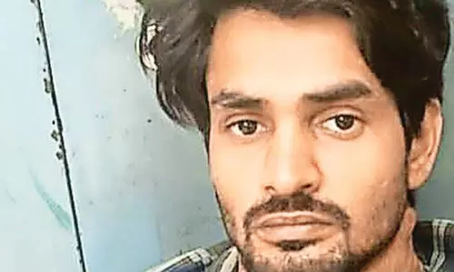 കാമുകിയെ സ്വന്തമാക്കാനായി രണ്ടു വയസ്സുള്ള മകനെ കൊന്ന് നദിയിൽ ഉപേക്ഷിച്ചു; യുവാവ് പിടിയിൽ