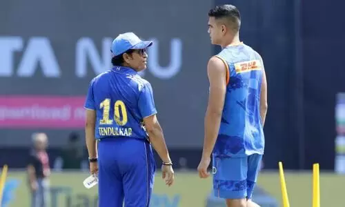 സചിൻ- അർജുൻ ടെണ്ടുൽക്കർ മുതൽ കെവിൻ- സാം കറൻ വരെ; ക്രിക്കറ്റിലെ അച്ഛൻ- മകൻ ജോഡികളെ അറിയാം