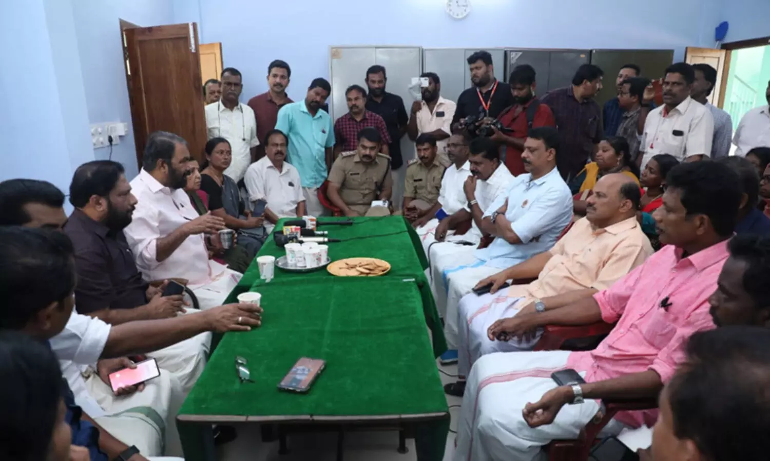 നാവായിക്കുളം ഗവ. ഹയർസെക്കണ്ടറി സ്കൂൾ അടിച്ചു തകർത്തത് സമൂഹത്തോട് ചെയ്ത കുറ്റമെന്ന് വി. ശിവൻകുട്ടി