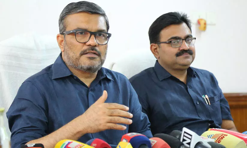 മാലിന്യ സംസ്ക്കരണം: അടിയന്തര കര്മ്മ പദ്ധതി ഒന്നാംഘട്ടം വിജയത്തിലേക്കെന്ന് എം.ബി രാജേഷ് മാലിന്യ സംസ്ക്കരണം: അടിയന്തര കര്മ്മ പദ്ധതി ഒന്നാംഘട്ടം വിജയത്തിലേക്കെന്ന് എം.ബി രാജേഷ്