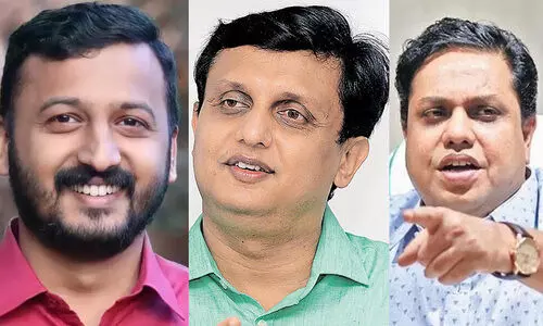 ‘നിരോധിത മേഖല’യിൽനിന്ന് ചിത്രമെടുത്ത മന്ത്രി മുഹമ്മദ് റിയാസിനെതിരെ സ്പീക്കർ നടപടിയെടുക്കുമോ?; വെല്ലുവിളിയുമായി രാഹുൽ മാങ്കൂട്ടത്തിൽ