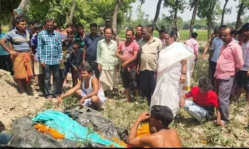 പശ്ചിമബംഗാളിൽ കൗമാരക്കാരി ബലാത്സംഗത്തിനിരയായി കൊല്ലപ്പെട്ടു; പ്രദേശത്ത് സംഘർഷാവസ്ഥ