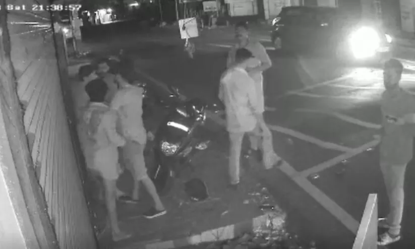 pandalam pravasi attack pandalam pravasi attack