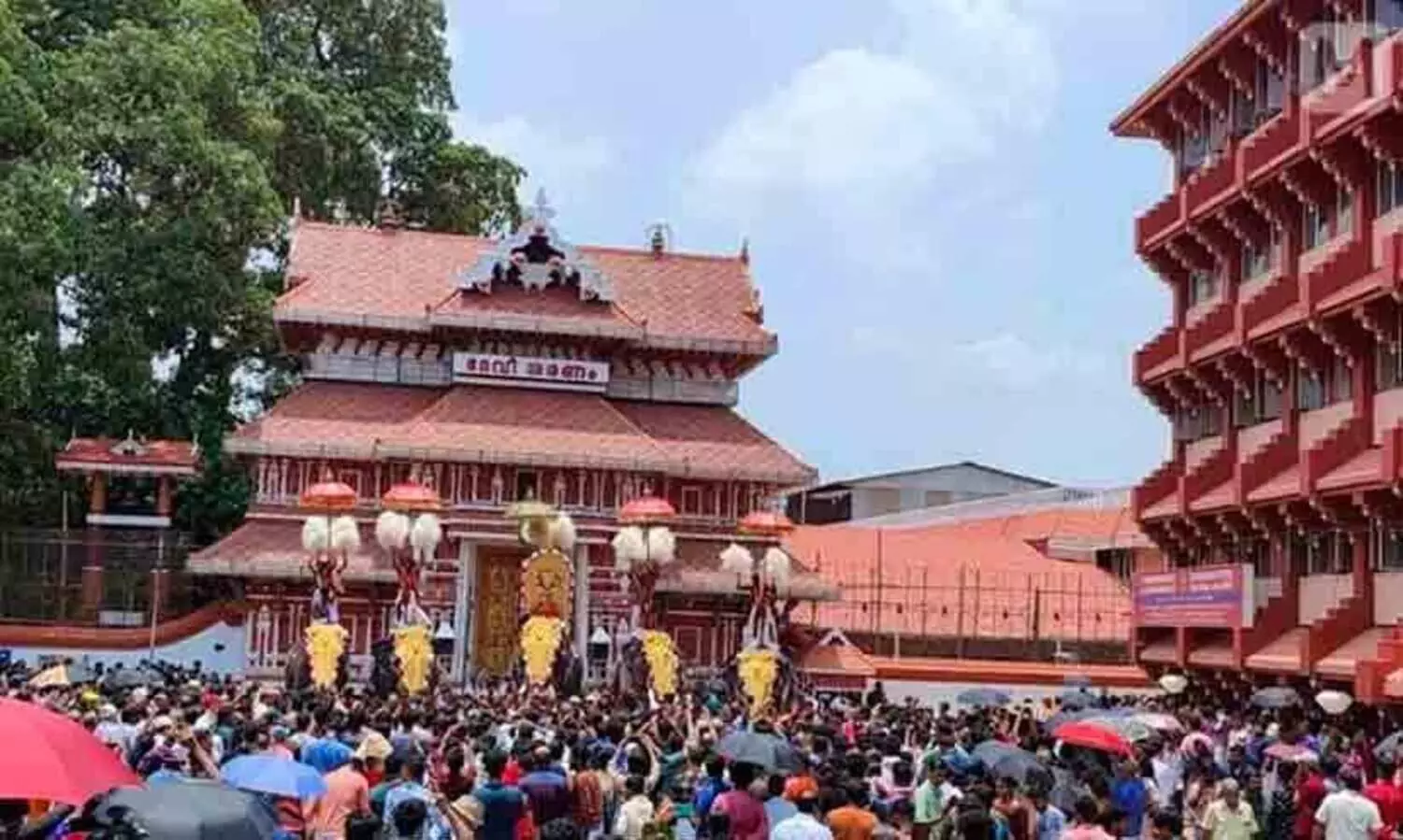 കൊടിയേറി പൂരാവേശം; തൃ​ശൂ​ർ പൂ​രം 30ന്