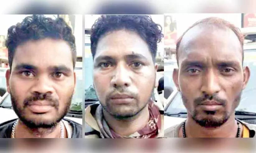 ആലുവയിൽ 28 കിലോ കഞ്ചാവുമായി മൂന്നുപർ പിടിയിൽ ആലുവയിൽ 28 കിലോ കഞ്ചാവുമായി മൂന്നുപർ പിടിയിൽ