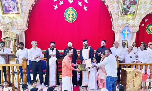 ഓ​ർ​മ​പ്പെ​രു​ന്നാ​ളും യാ​ത്ര​യ​യ​പ്പും