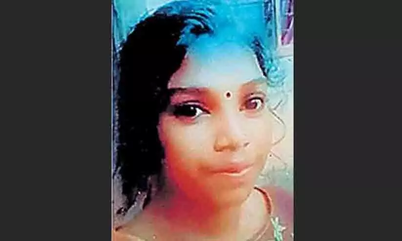 ഭർത്താവിനൊപ്പം ഓട്ടോയിൽ സഞ്ചരിക്കവേ പുറത്തേക്കു ചാടിയ ഗർഭിണിക്ക് ദാരുണാന്ത്യം