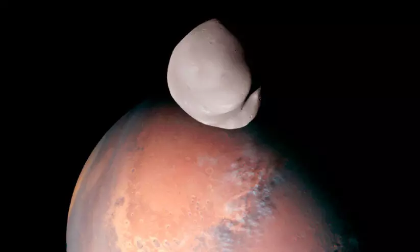 Hope probe captured images of Mars tiny moon Deimos Hope probe captured images of Mars tiny moon Deimos