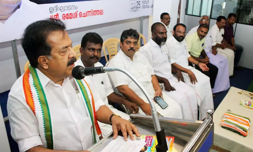 സർക്കാരിൻറെ നിർവഹണ ഏജൻസിയാക്കി പഞ്ചായത്തുകളെ മാറ്റിയെന്ന് രമേശ് ചെന്നിത്തല സർക്കാരിൻറെ നിർവഹണ ഏജൻസിയാക്കി പഞ്ചായത്തുകളെ മാറ്റിയെന്ന് രമേശ് ചെന്നിത്തല