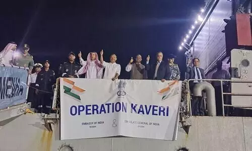 സുഡാനിൽനിന്ന്​ ഇന്ത്യാക്കാരുമായി ആദ്യ കപ്പൽ ജിദ്ദയിലെത്തി