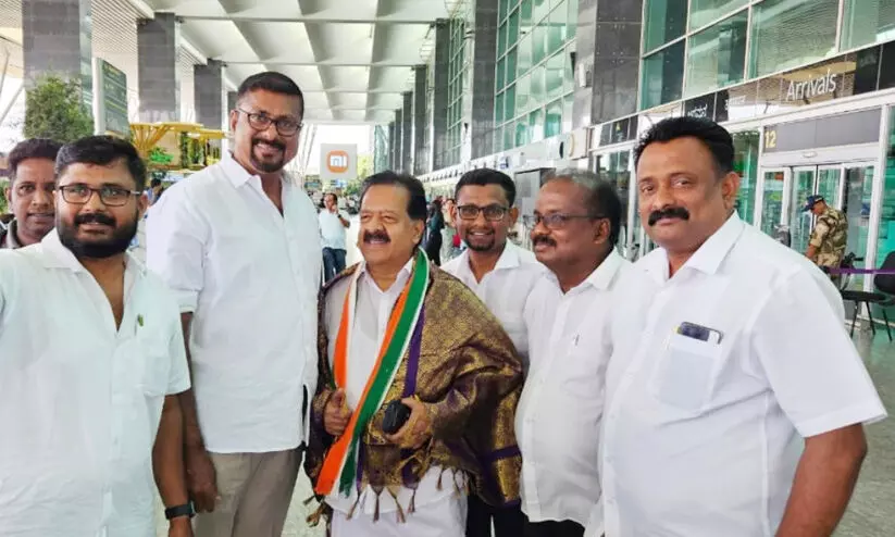 രമേശ് ചെന്നിത്തലക്ക് സ്വീകരണം രമേശ് ചെന്നിത്തലക്ക് സ്വീകരണം