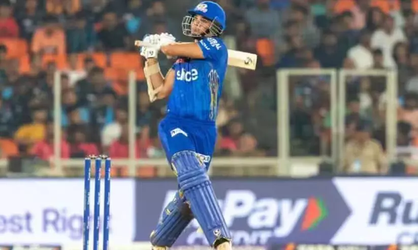 അർജുൻ ടെണ്ടുൽകറിന്റെ ആദ്യ ഐ.പി.എൽ സിക്സ്; പിതാവിനോട് താരതമ്യപ്പെടുത്തി ആരാധകർ; സമൂഹമാധ്യമങ്ങളിൽ വൈറൽ അർജുൻ ടെണ്ടുൽകറിന്റെ ആദ്യ ഐ.പി.എൽ സിക്സ്; പിതാവിനോട് താരതമ്യപ്പെടുത്തി ആരാധകർ; സമൂഹമാധ്യമങ്ങളിൽ വൈറൽ