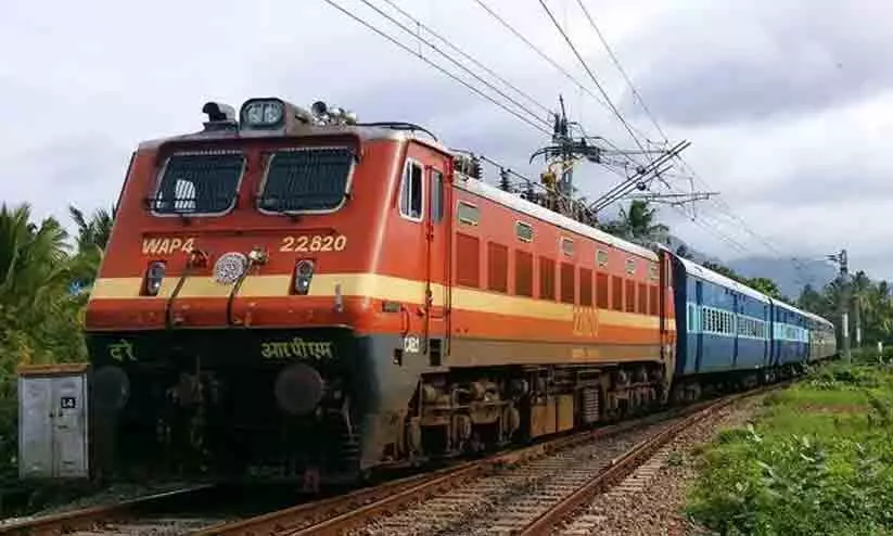 സംസ്ഥാനത്ത് വിവിധ ട്രെയിനുകൾ റദ്ദാക്കി; ചിലത് വഴിതിരിച്ചുവിട്ടു