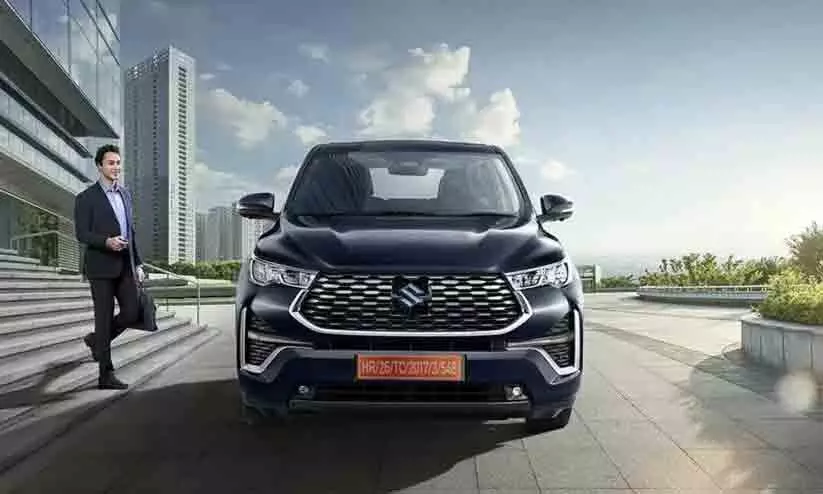 മാരുതി കുപ്പായമിടാൻ ഇന്നോവ ഹൈക്രോസ് മാരുതി കുപ്പായമിടാൻ ഇന്നോവ ഹൈക്രോസ്