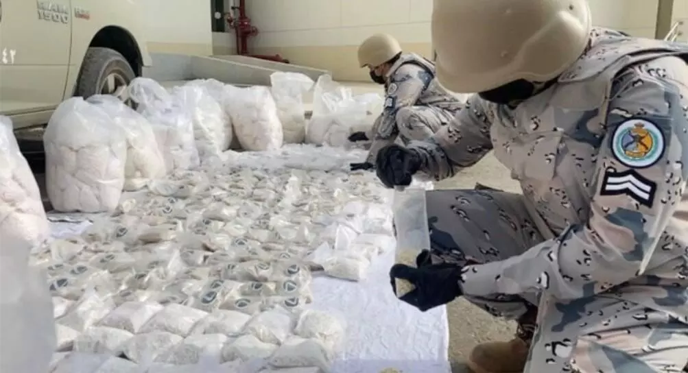 ലഹരി കടത്ത്: വിവിധ സംഭവങ്ങളിലായി സൗദിയിൽ 13 പേർ അറസ്റ്റിൽ ലഹരി കടത്ത്: വിവിധ സംഭവങ്ങളിലായി സൗദിയിൽ 13 പേർ അറസ്റ്റിൽ