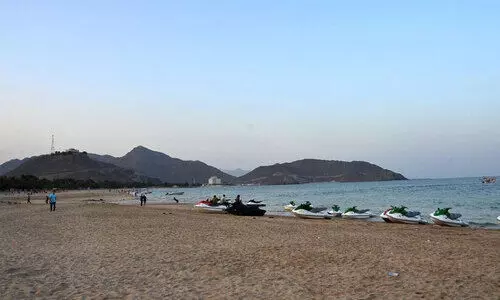 ഖോ​ർ​ഫു​ക്കാ​ൻ ബോ​ട്ട​പ​ക​ടം; ഓ​പ​റേ​റ്റ​ർ   നി​ബ​ന്ധ​ന​ക​ൾ പാ​ലി​ച്ചി​രു​ന്നി​ല്ലെ​ന്ന്​ പൊ​ലീ​സ്​