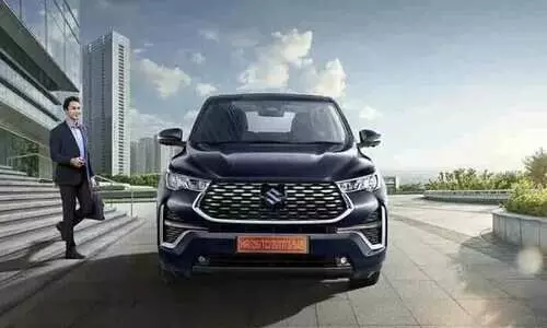 മാരുതി കുപ്പായമിടാൻ ഇന്നോവ ഹൈക്രോസ്