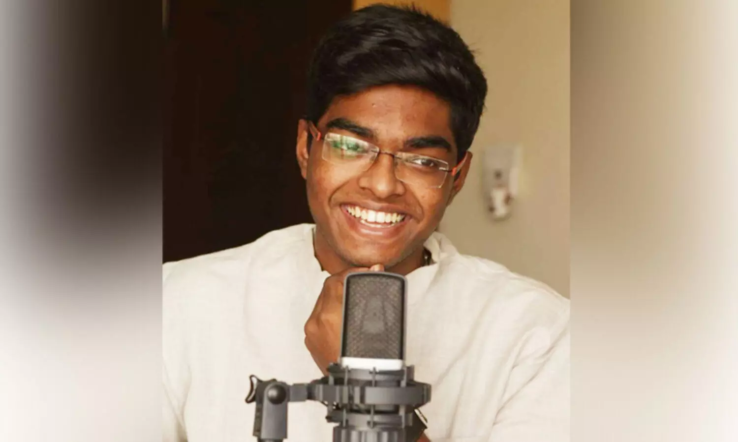 ബി​ല​ഹ​രി രാ​ഗം​പോ​ലെ ശി​വ​ഹ​രി ഒ​ഴു​കു​മ്പോ​ൾ