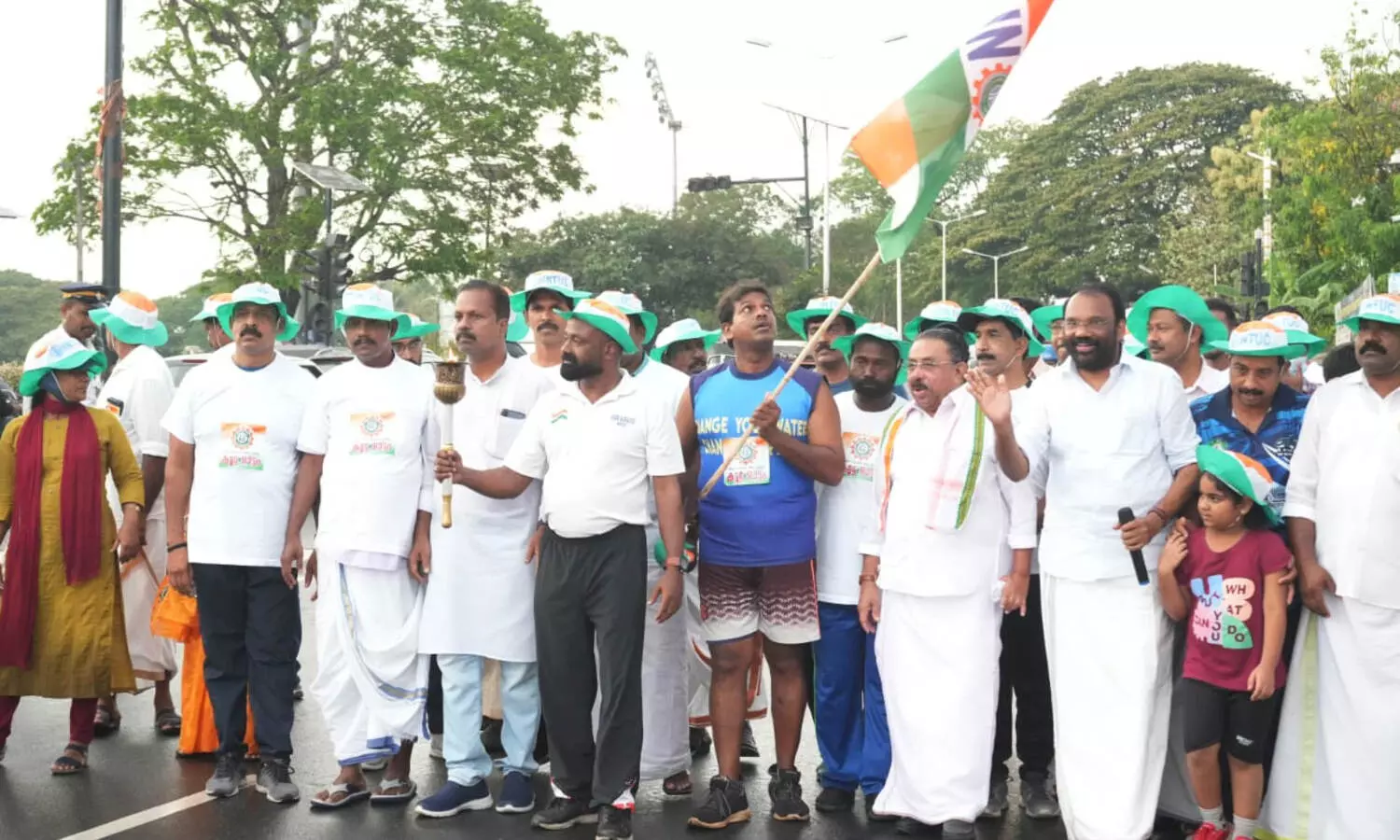 തൊഴിൽ മേഖലയിലെ കോർപ്പറേറ്റ് അധിനിവേശത്തിനെതിരെ ഐ.എൻ.ടി.യു.സി കൂട്ടയോട്ടം നടത്തി