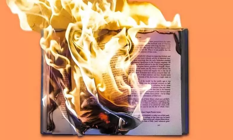 ചരിത്രത്തിന്റെ നിറം ചരിത്രത്തിന്റെ നിറം