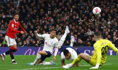 യുനൈറ്റഡിന്റെ സ്വപ്നങ്ങൾക്കു ​മീതെ ടോട്ടൻഹാമിന്റെ ഉശിരൻ തിരിച്ചുവരവ്