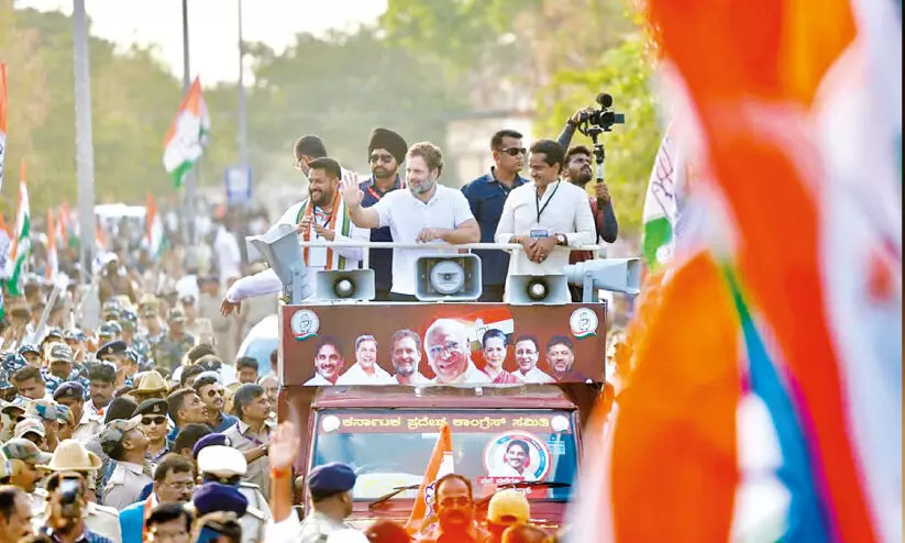 ബെ​ല്ലാ​രി​യി​ൽ ആ​ഞ്ഞ​ടി​ച്ച് രാ​ഹു​ൽ