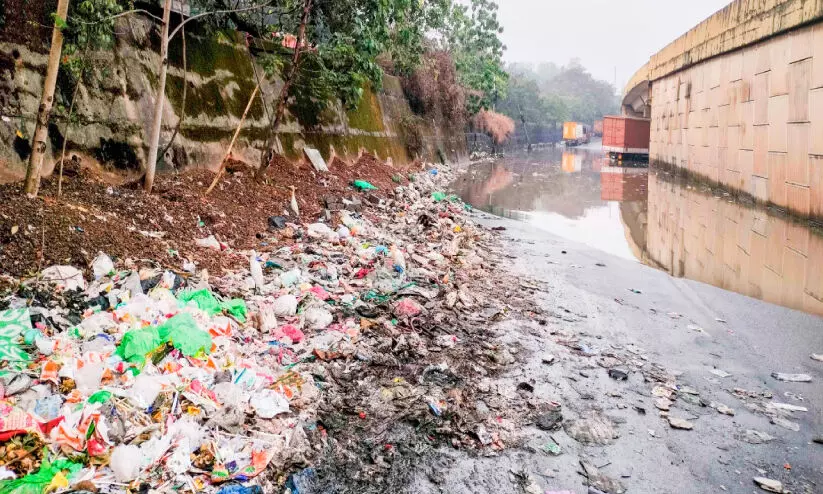 വില്ലനായത് മാലിന്യവും കാനയിൽ തള്ളിയ മണ്ണും