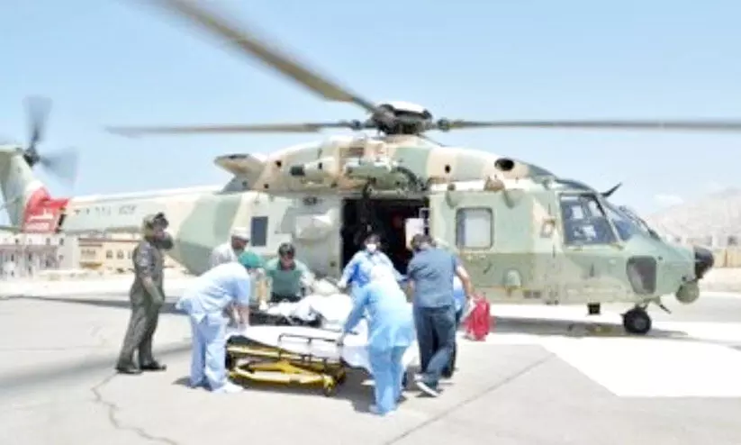 യു.എ.ഇയിൽനിന്ന്​ ഒമാനി പൗരയെ വിദഗ്​ധ ചികിത്സക്കായി റോയൽ എയർഫോഴ്‌സ് ഒമാന്‍റെ ഹെലികോപ്​ടറിൽ നാട്ടിലെത്തിച്ചു