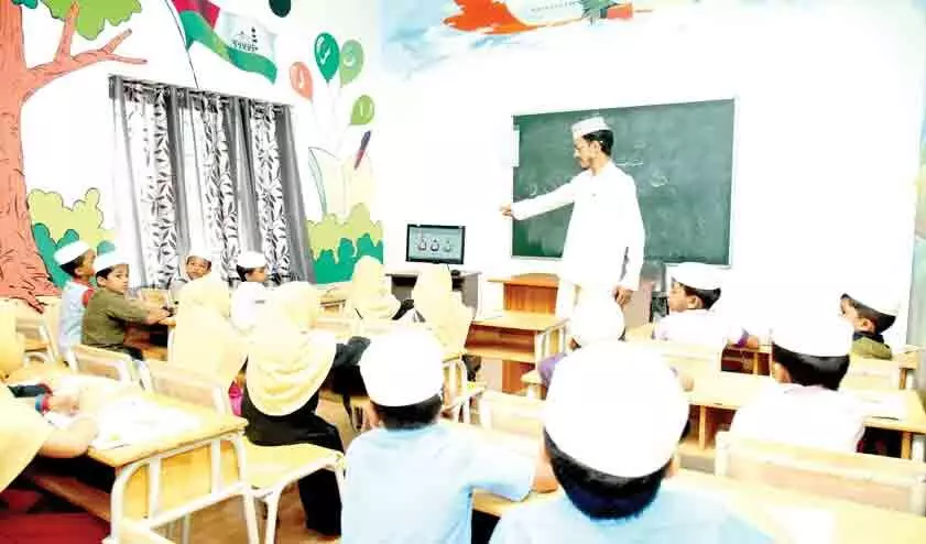 സമസ്ത മദ്റസ അധ്യയന വർഷത്തിന് നാളെ തുടക്കം; 10,601 മദ്റസകളിൽ പ്രവേശനോത്സവം സമസ്ത മദ്റസ അധ്യയന വർഷത്തിന് നാളെ തുടക്കം; 10,601 മദ്റസകളിൽ പ്രവേശനോത്സവം