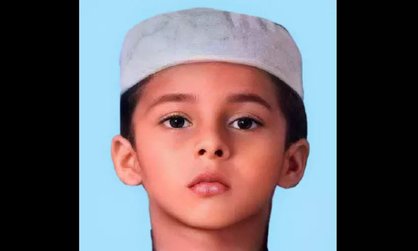 മതിലിടിഞ്ഞ് ദേഹത്ത് വീണ് ഏഴു വയസ്സുകാരൻ മരിച്ചു മതിലിടിഞ്ഞ് ദേഹത്ത് വീണ് ഏഴു വയസ്സുകാരൻ മരിച്ചു