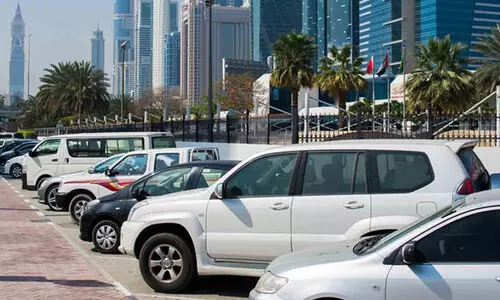 നിരോധിത ഇടങ്ങളില്‍ വാഹന പാർക്കിങ്; 1000 ദിര്‍ഹം പിഴ ചുമത്തും