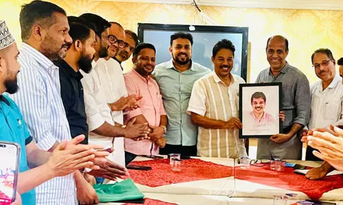 കെ.​എം.​സി.​സി ലീ​ഡ​ർ വി​ത്ത് ടേ​ബ്ൾ ടോ​ക്