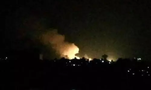 സിറിയൻ നഗരത്തിൽ ഇസ്രായേൽ വ്യോമാക്രമണം സിറിയൻ നഗരത്തിൽ ഇസ്രായേൽ വ്യോമാക്രമണം