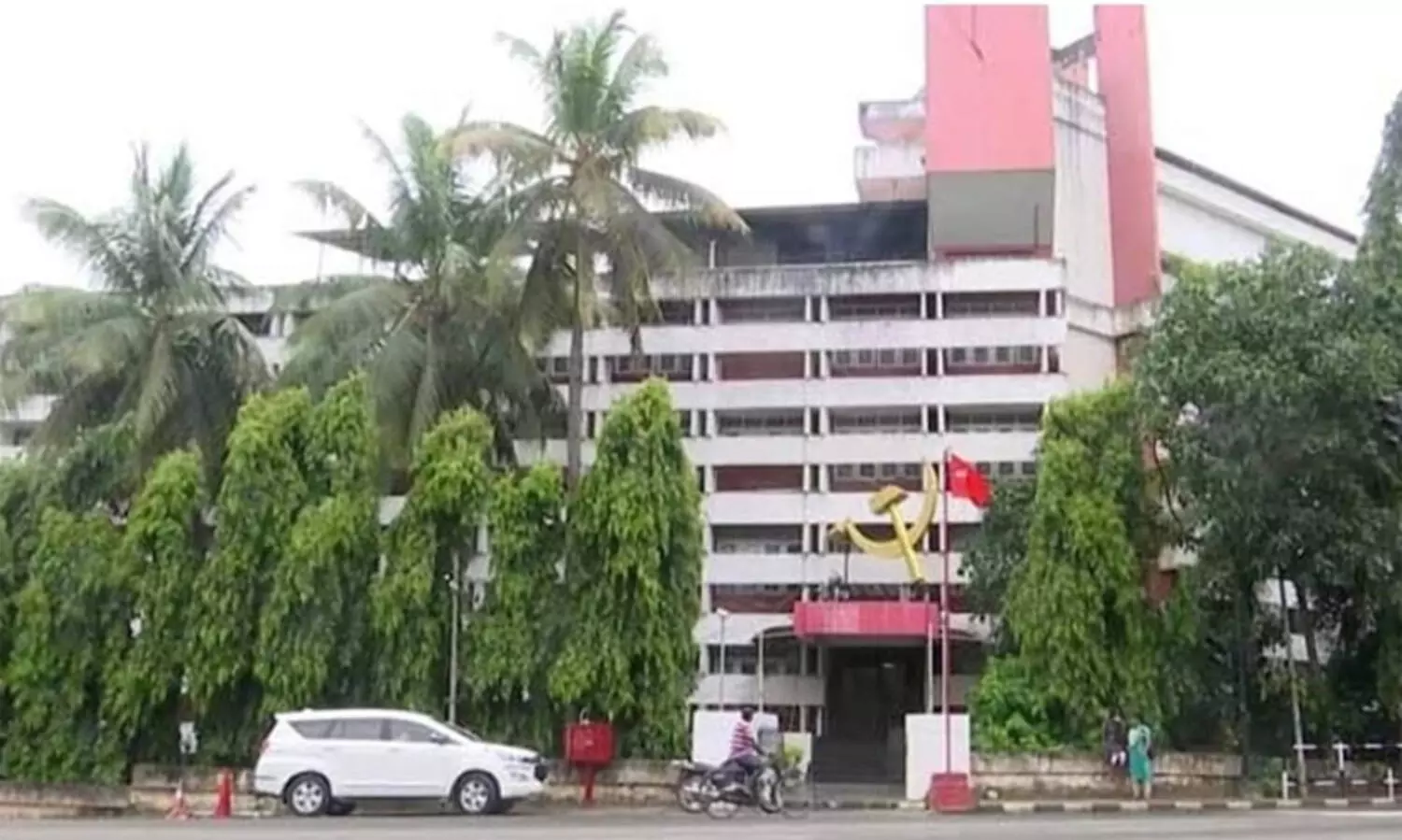 ജോണ്‍ ബ്രിട്ടാസ്‌ എം.പിക്കെതിരായ നീക്കം: രാജ്യം എത്തിപ്പെട്ടിരിക്കുന്ന അപകടകരമായ സ്ഥിതിയുടെ ഉദാഹരമാണെന്ന്‌ സി.പി.എം