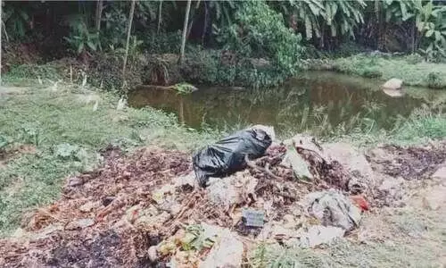 ജനവാസ മേഖലയിൽ മാലിന്യം തള്ളി