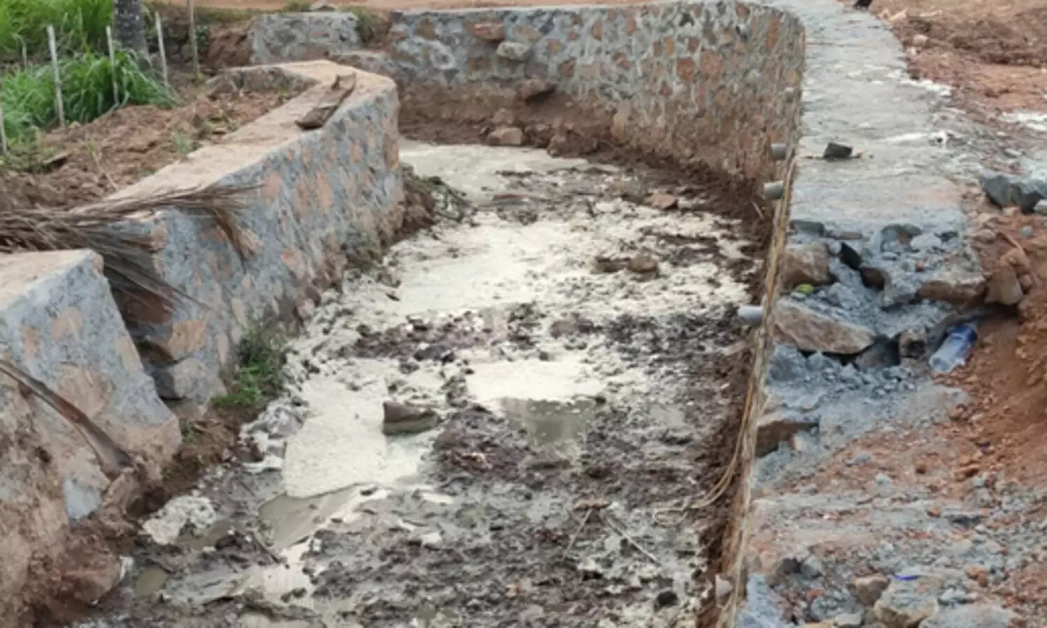 കക്കൂസ് മാലിന്യം തള്ളിയതിന് 2 ലക്ഷം പിഴ; സ്വത്ത് ജപ്തിചെയ്യാൻ കോടതിയെ സമീപിക്കും