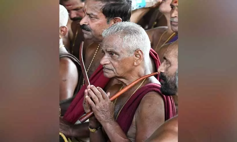 ഇലഞ്ഞിച്ചുവട്ടിൽ നാദലയ വിസ്മയം; രൗദ്രലഹരി പകർന്ന് ഇലഞ്ഞിത്തറ മേളം ഇലഞ്ഞിച്ചുവട്ടിൽ നാദലയ വിസ്മയം; രൗദ്രലഹരി പകർന്ന് ഇലഞ്ഞിത്തറ മേളം