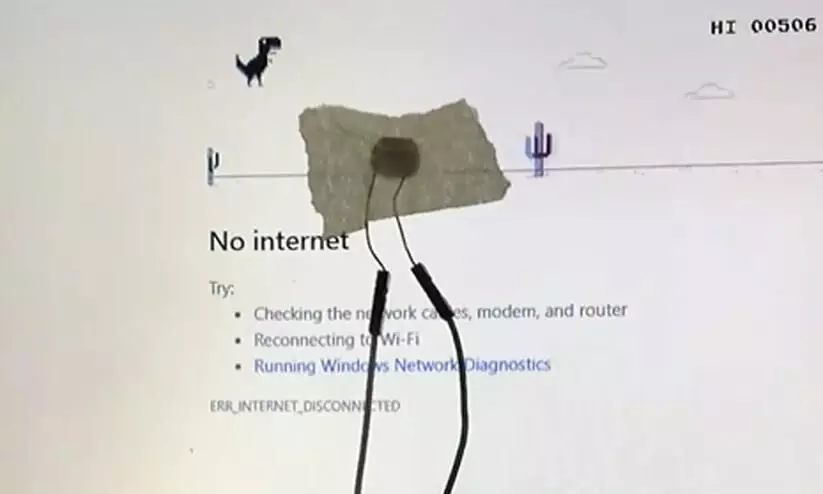 Video: Engineer Shares How Chrome Dino Game Hack